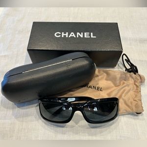 5097 Chanel Women’s sunglasses